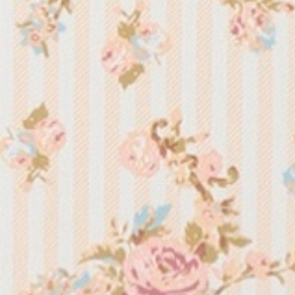 Welcome to my Poshmark closet! 🌸